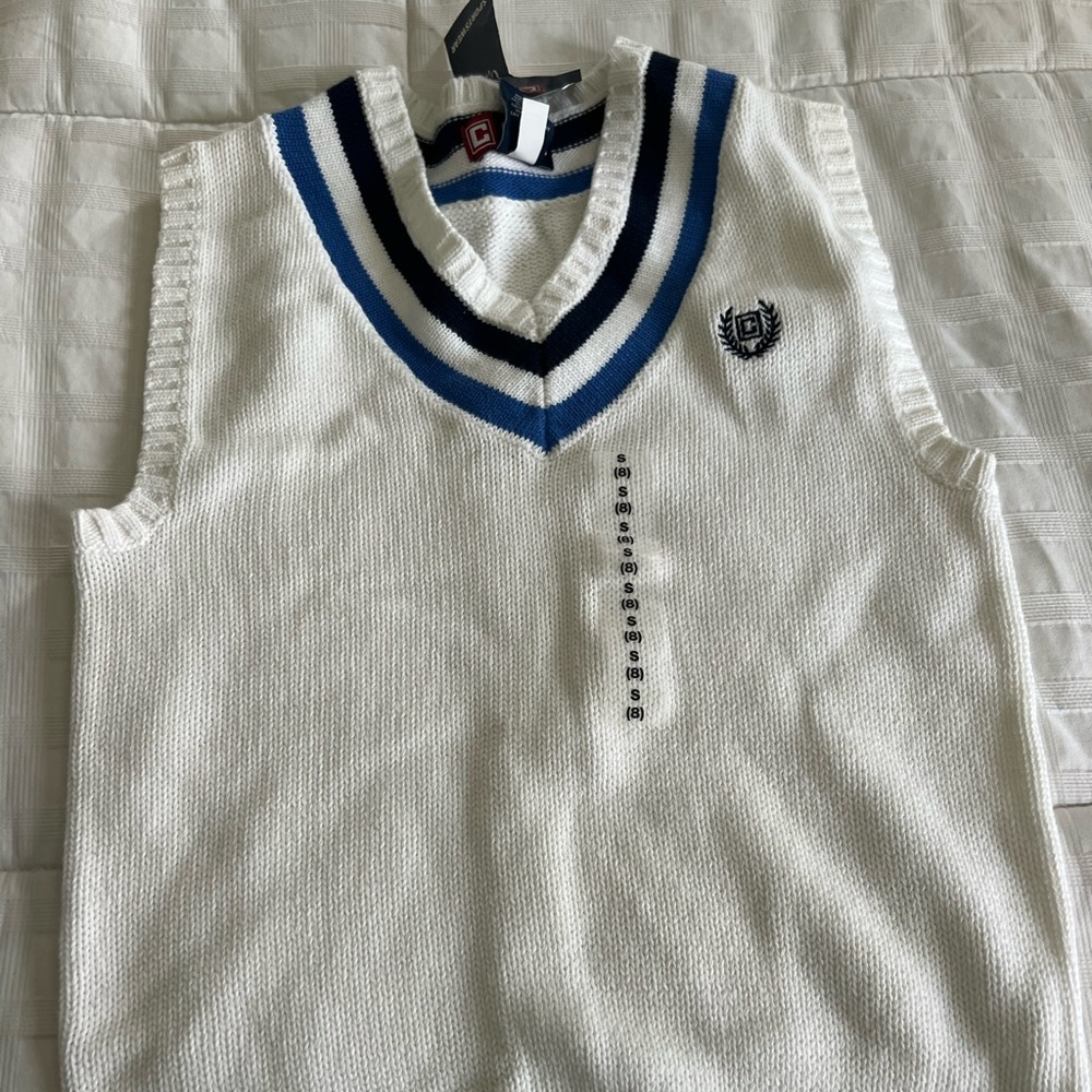 Chaps sweater boys  white with blue trims size 8